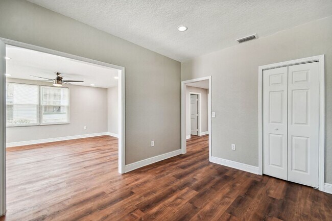 Building Photo - Introducing the Jewel of Ybor City: A Full...