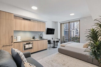 Building Photo - 121 NE 5th St