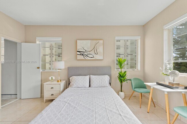 Building Photo - 301 86th St