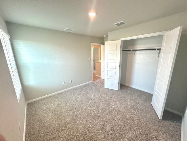 Building Photo - Luxury 2-Story, 4-Bed/ 2.5-Bath Duplex in ...