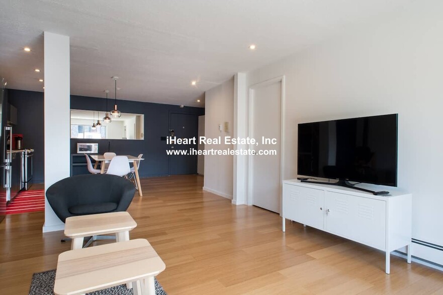 Building Photo - 36 Bellvista Rd