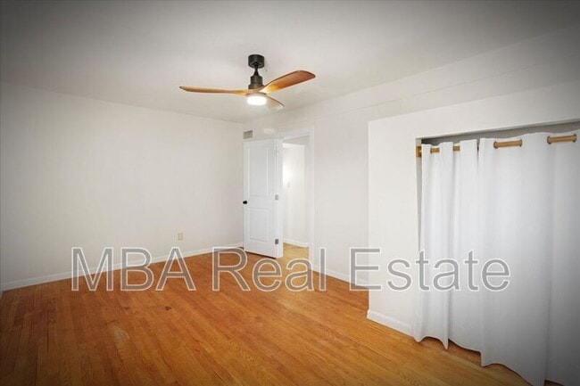 Building Photo - 1338 W Monroe St