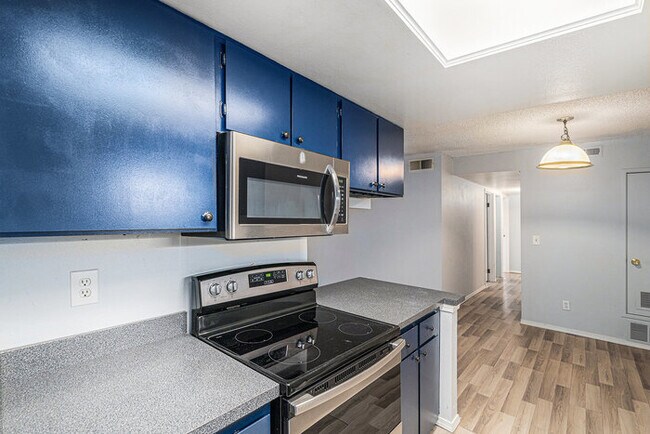 Building Photo - 14424 E Colorado Dr