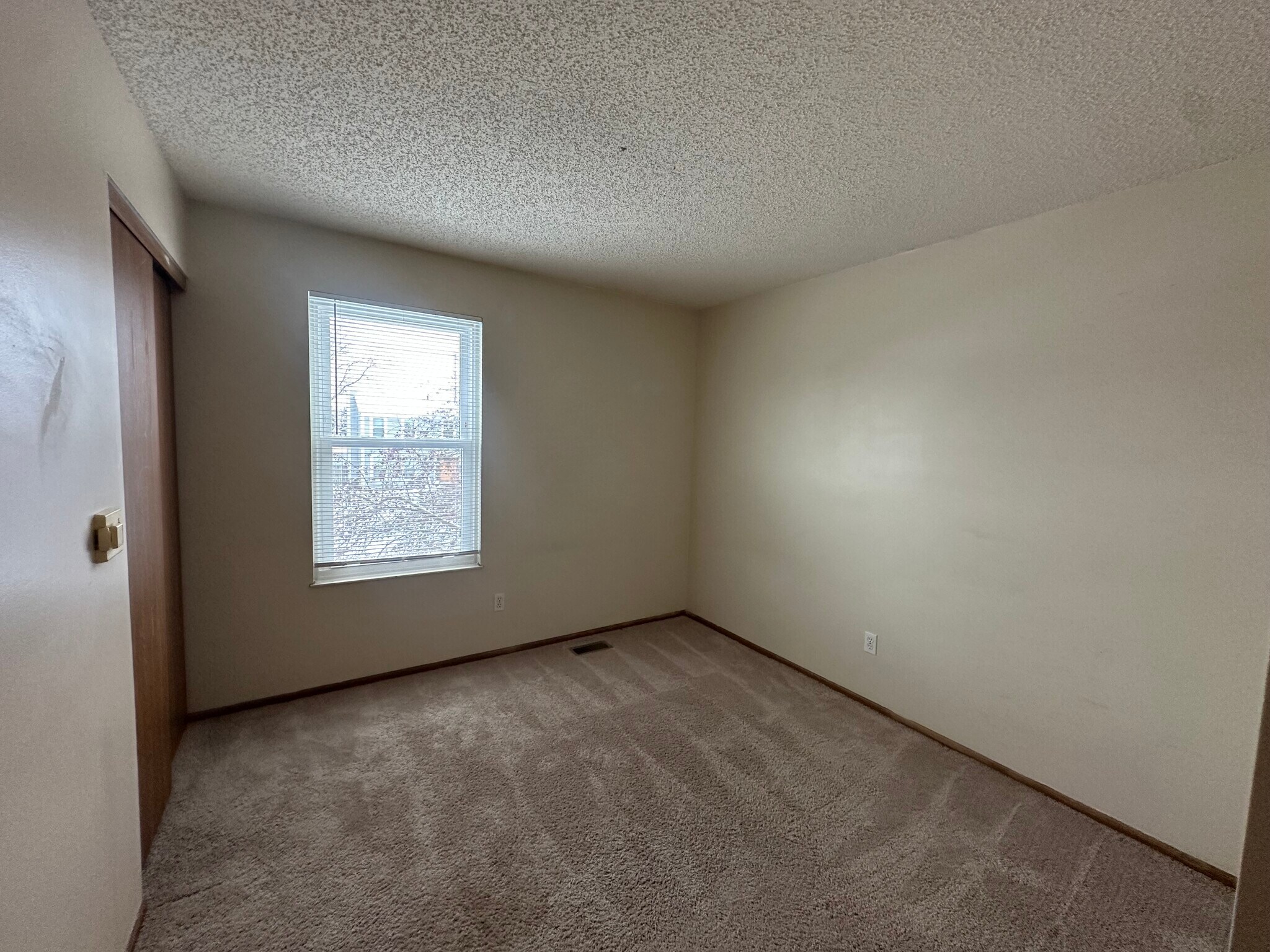 Building Photo - 5336 Bonner Dr