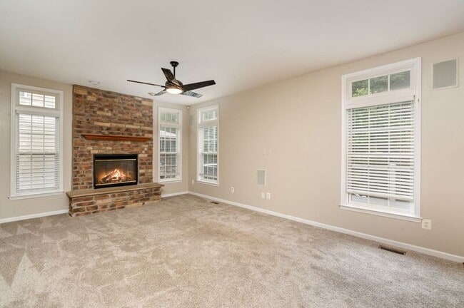Building Photo - 5990 Parsons Lane