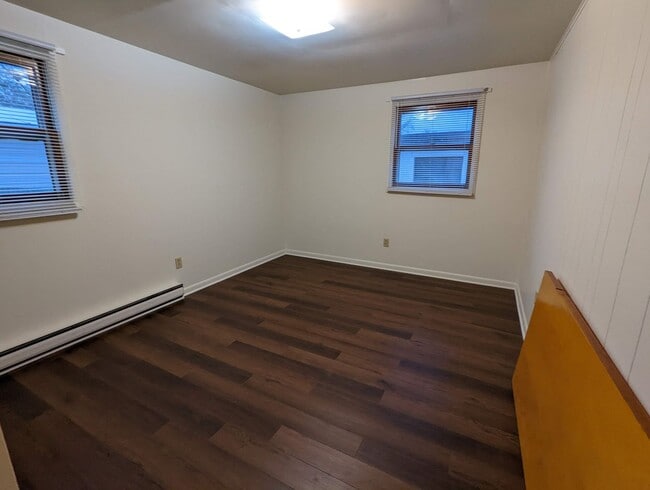 Building Photo - 359 Eagle School Rd