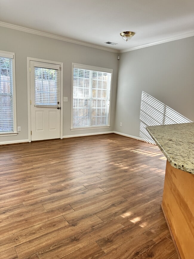 Building Photo - 525 Hackberry Ridge Cove