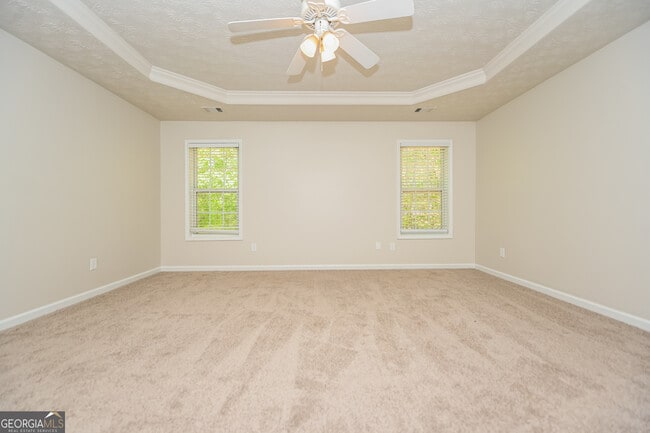 Building Photo - 520 Hilly Ct