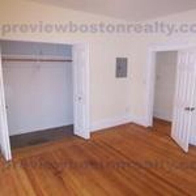 Building Photo - NIce 3 bed in allston