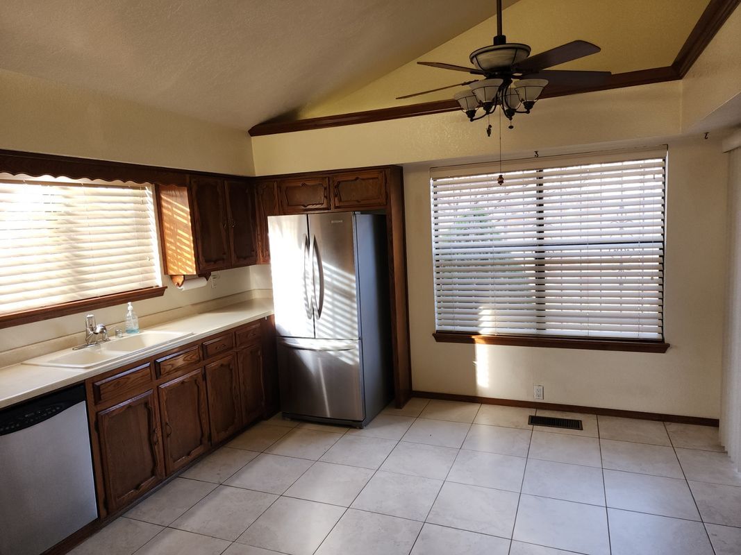 Building Photo - 9335 Admiral Lowell Pl NE