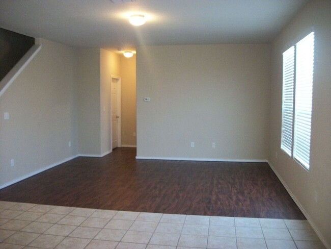 Building Photo - Beautiful Rental in New Braunfels