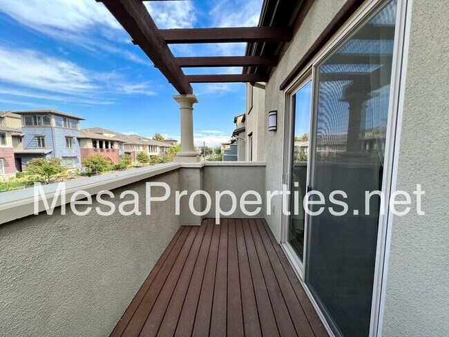 Building Photo - 12346 Claredon Dr