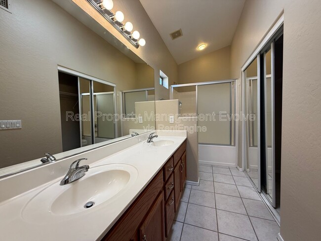 Building Photo - 2006 N 106th Ave