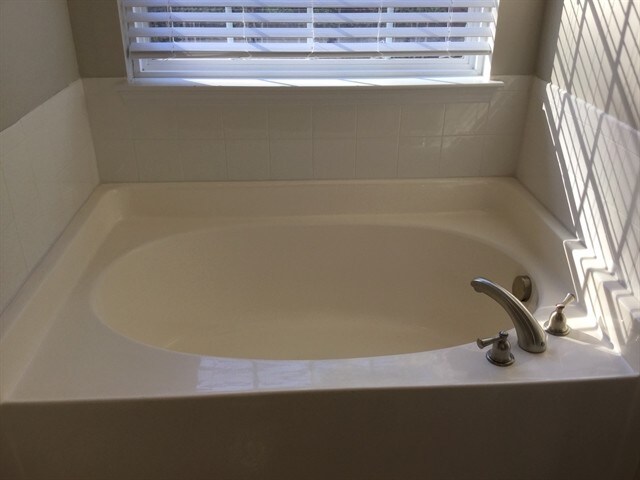 Building Photo - 5223 Sunriver Rd