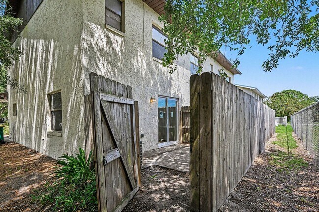 Building Photo - 2173 Stewart Rd