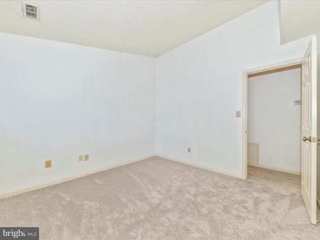 Building Photo - 2106 Whitehall Rd