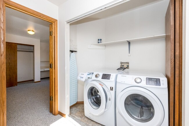 Building Photo - 4 Bedrooms, each with Ensuite Bathrooms!