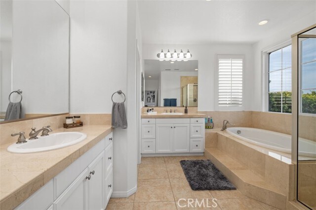 Building Photo - 24571 Summerland Cir
