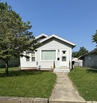 Building Photo - Charming 3-Bedroom, 1-Bathroom Home with Garage – $1,350/Month | Accepting Section 8