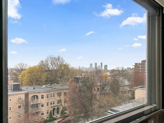 Building Photo - 50 Winchester St