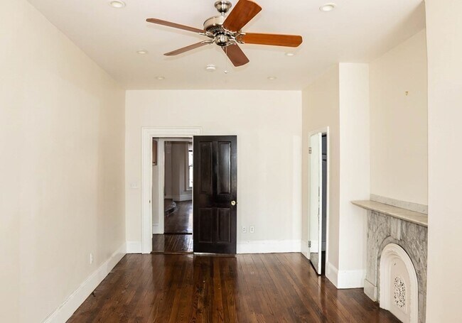 Building Photo - 42 Rutland Square