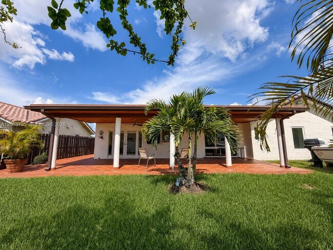 Building Photo - 4340 SW 146th Ct