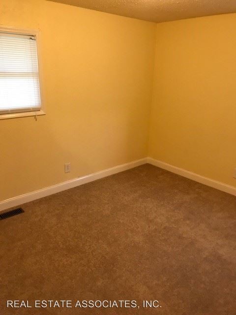 Building Photo - 3 br, 1 bath House - 1312 Bacon Street