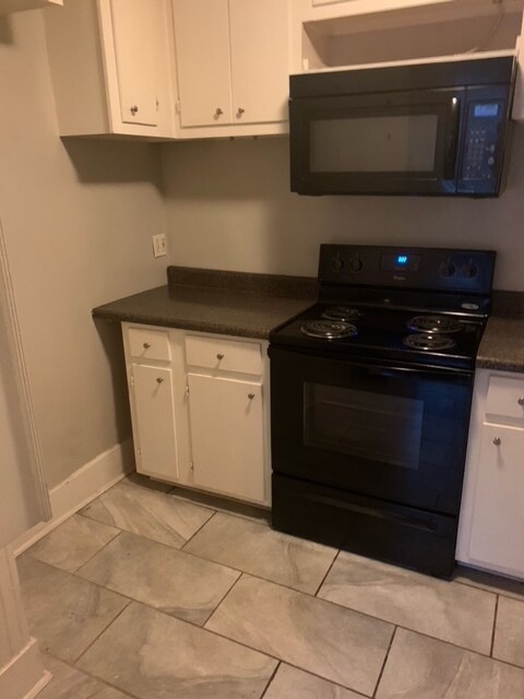 Building Photo - 2413 Emmett Ave