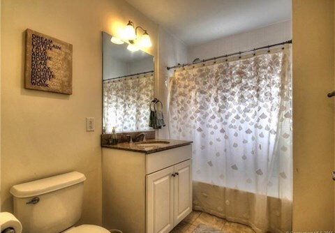 Bathroom - 180 Melba St