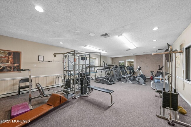 Building Photo - 237 Wycoff Way W