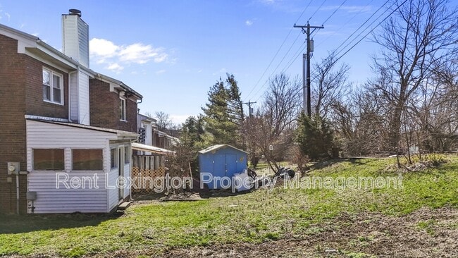 Building Photo - 1658 Foxhaven Dr