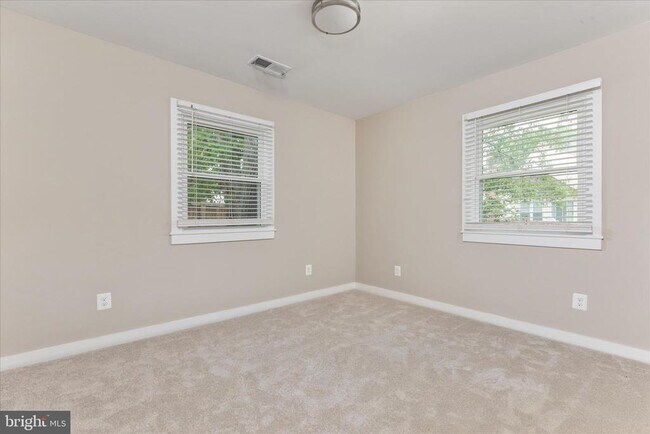 Building Photo - 14013 Glenkirk Rd