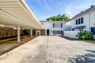 Building Photo - Stylish 1 Bed 1 Bath - Great Location