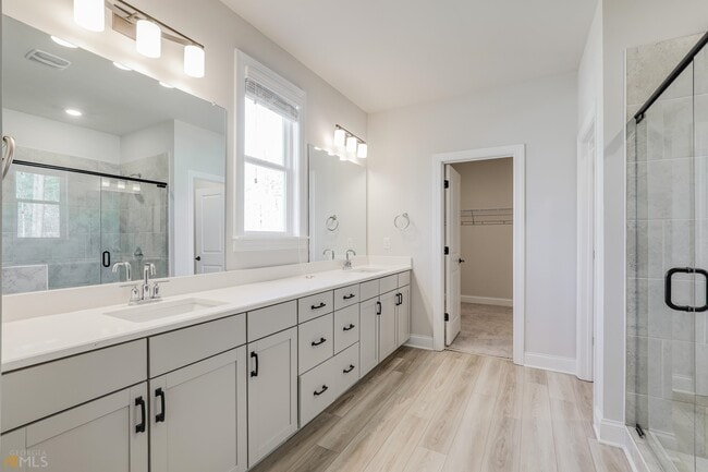 Building Photo - 322 Caledonia Ct