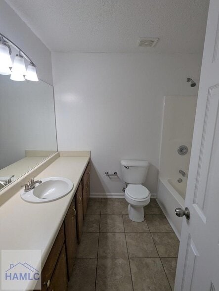 Building Photo - 49 Fletcher Rd