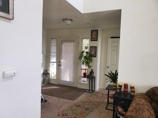 Building Photo - 9028 Burr St