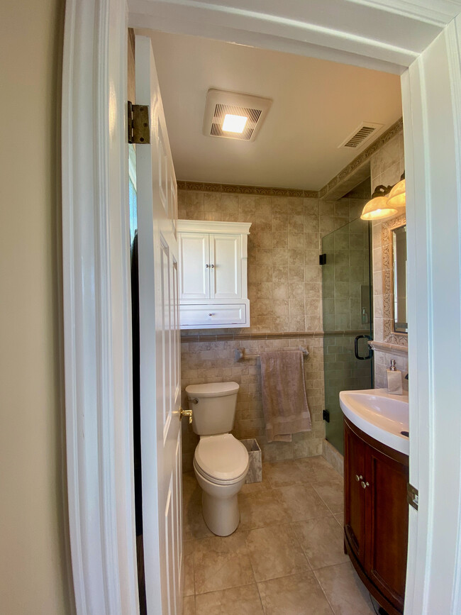 Master Bathroom - 21806 Redbeam Ave