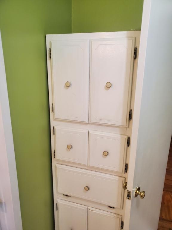 Building Photo - 215 Swanson Dr NW