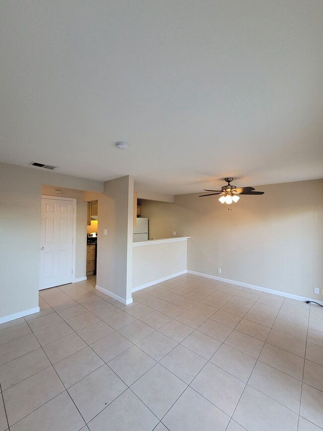 Building Photo - 2608 Nevada Ln