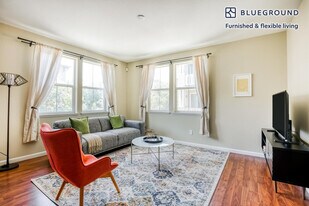 Building Photo - 725 Modern Ice Dr