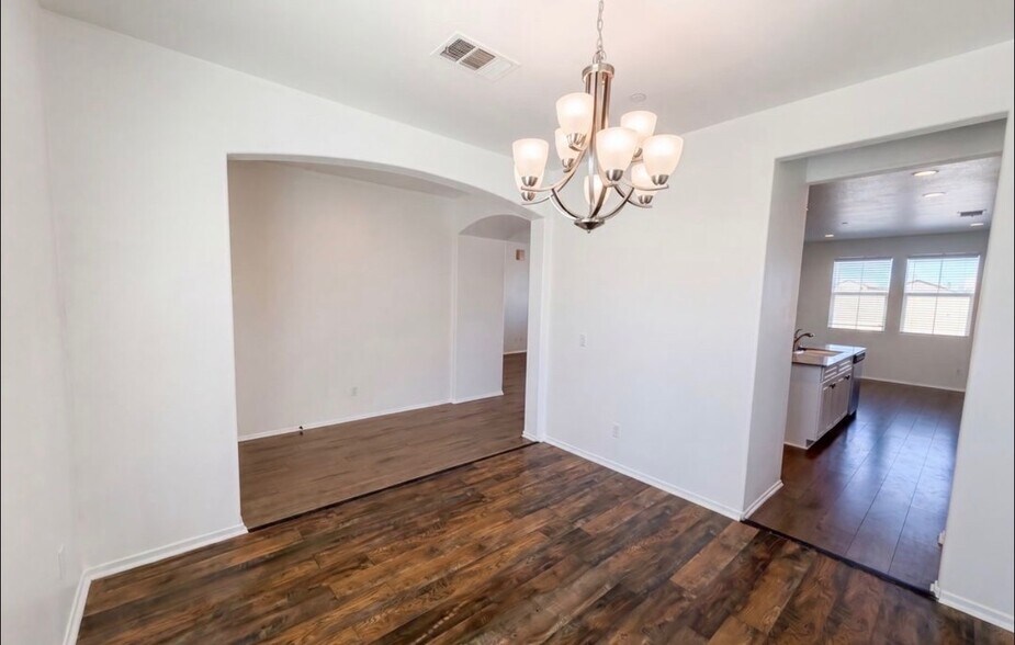 Building Photo - 15110 Paseo Verde Pl