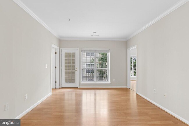 Building Photo - 4561 Strutfield Ln