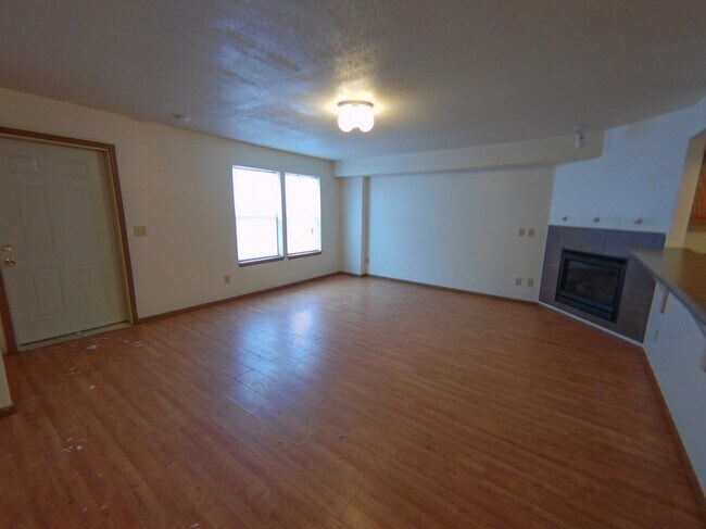 Building Photo - 500 S Gilbert St