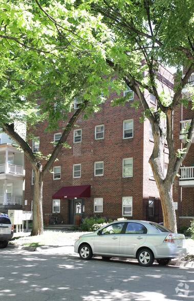 Building Photo - 640 S 12th - 12H Apartments