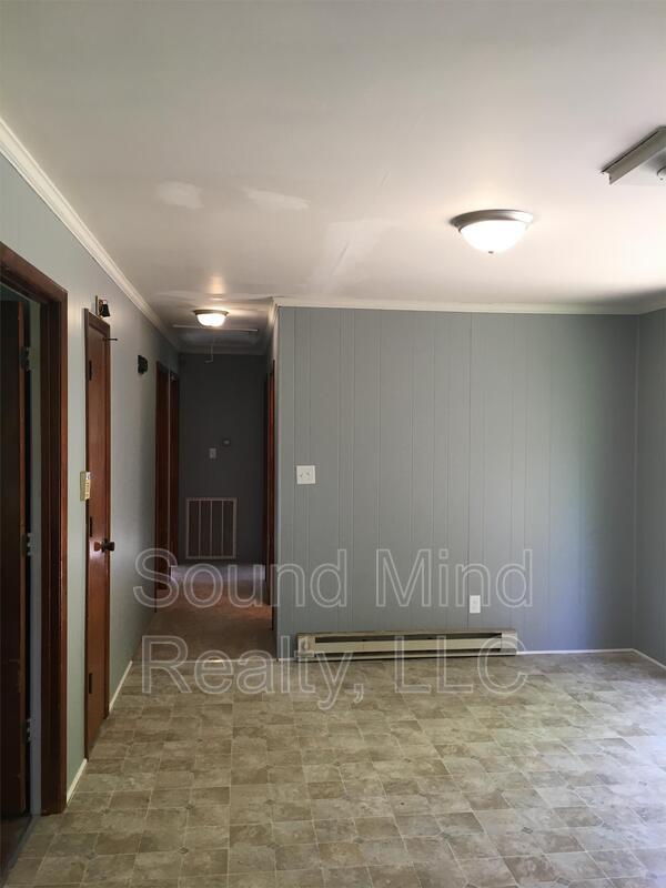Building Photo - 605 3rd St