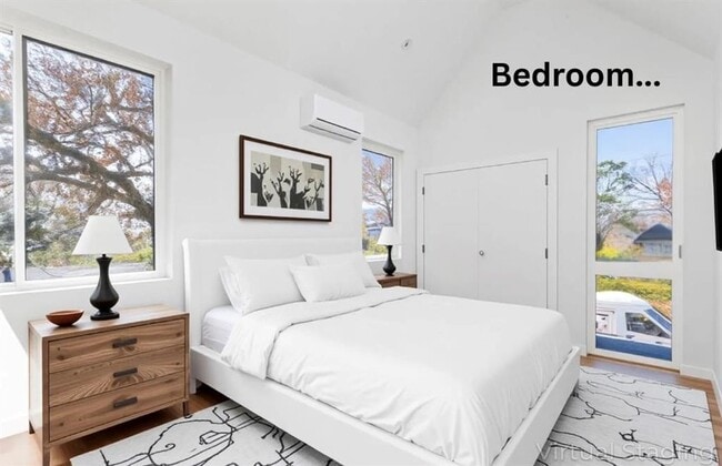 Building Photo - 1205 Perez St