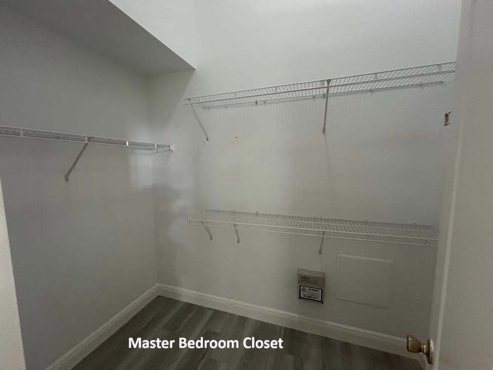 Building Photo - 5023 Quadrangle Ct