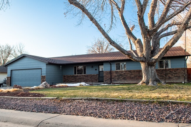 Primary Photo - 1008 Beech Ave
