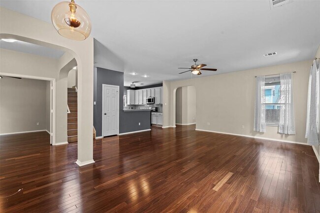 Building Photo - 2310 Sweet Clover Dr