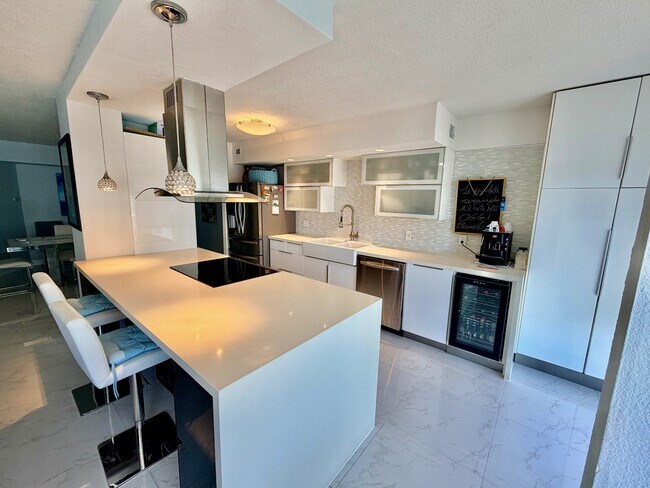 Building Photo - 3410-3410 Galt Ocean Dr